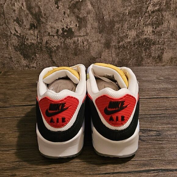 New Air Max 90     - Picture 4 of 5
